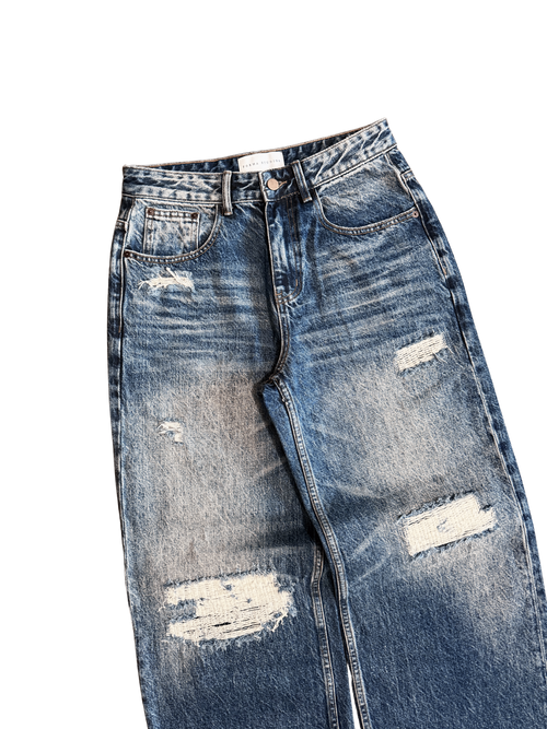 FORMA DISTRESSED DENIM